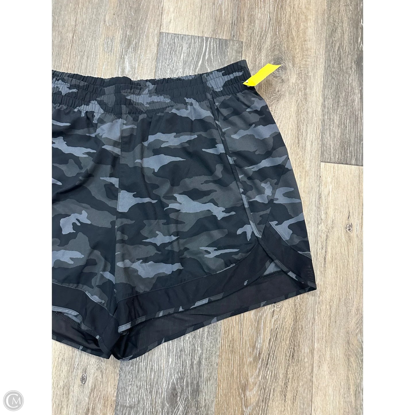 Athletic Shorts By Athleta In Camouflage Print, Size: 1x