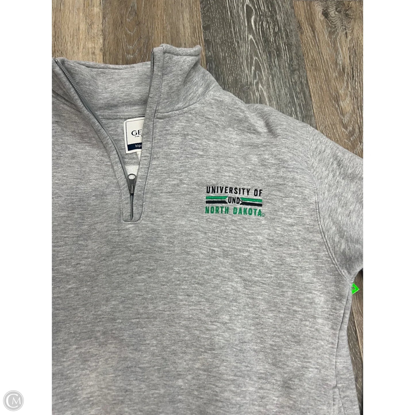 Sweatshirt Collar By Gear In Grey, Size: S