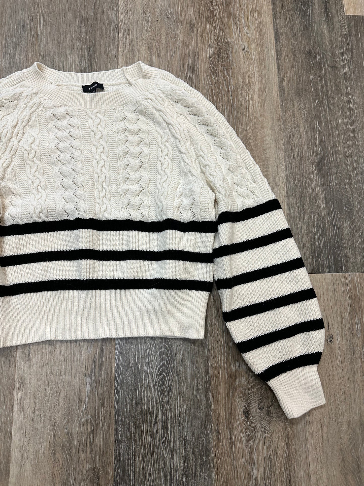 Sweater By Express In Cream, Size: Xs