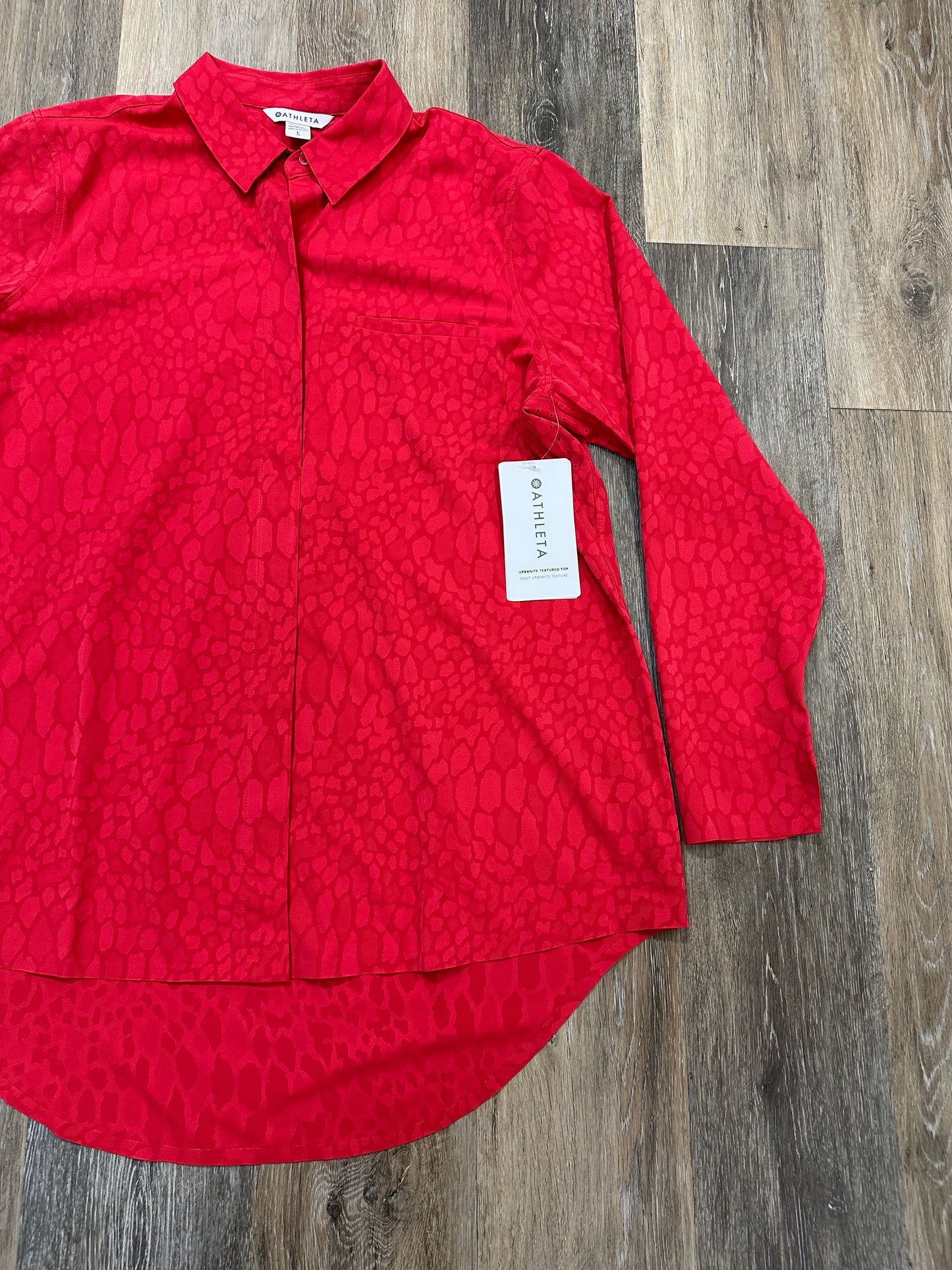 Athletic Top Long Sleeve Collar By Athleta In Red, Size: L