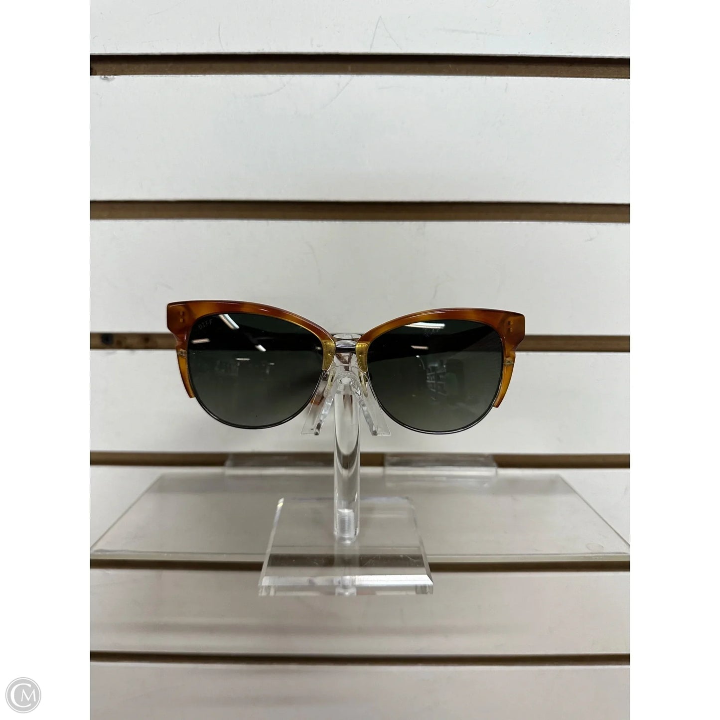 Sunglasses By Diff, Size: