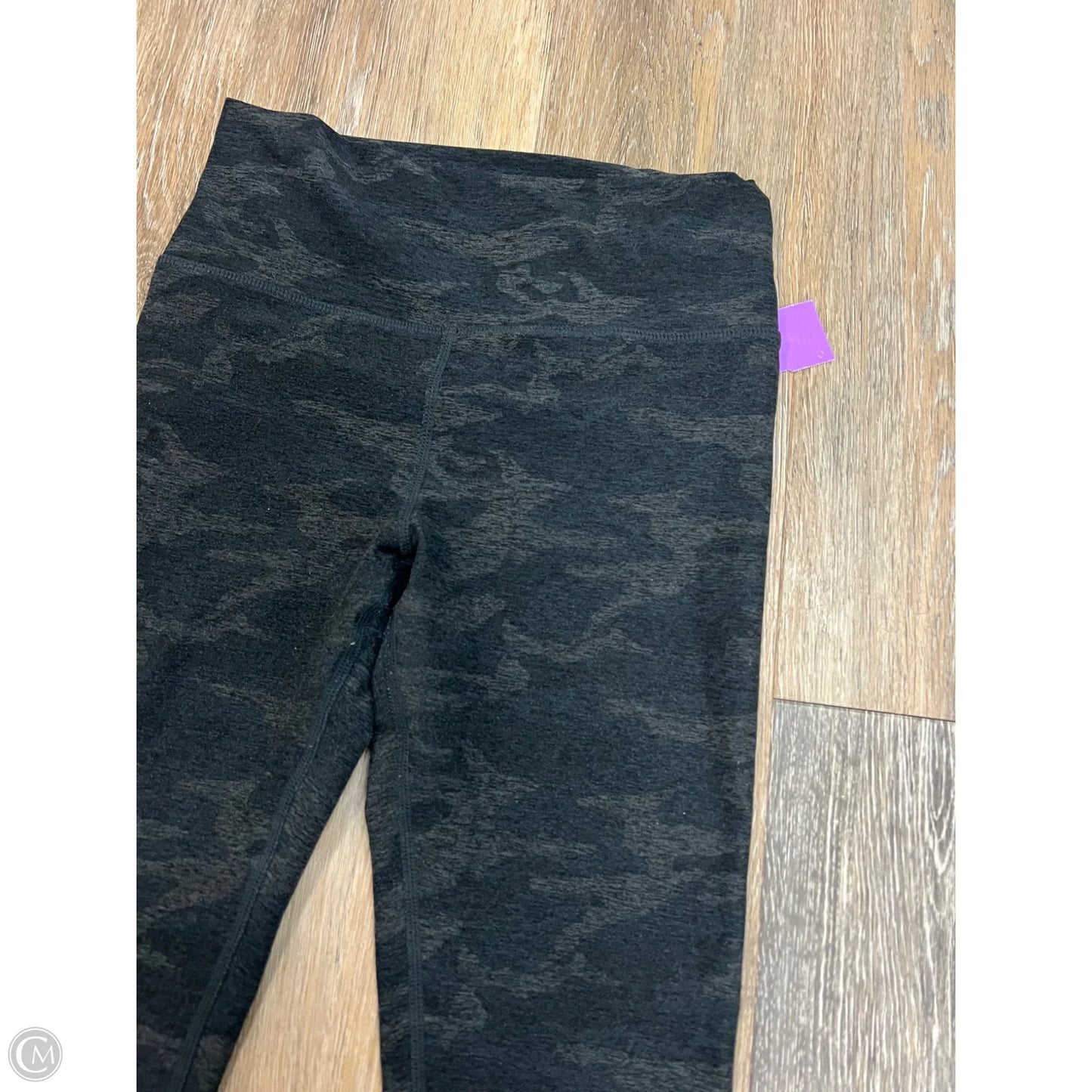 Athletic Leggings By Vuori In Camouflage Print, Size: M