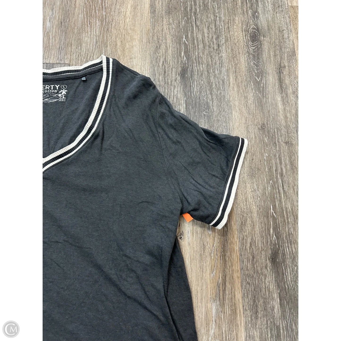 Top Short Sleeve By Faherty In Grey, Size: L