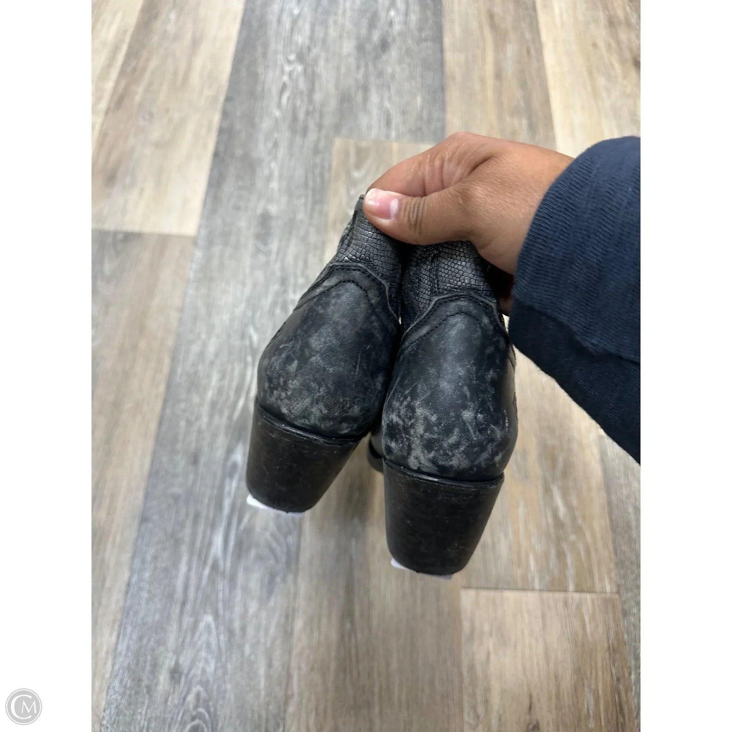 Boots Western By Ariat In Grey, Size: 6