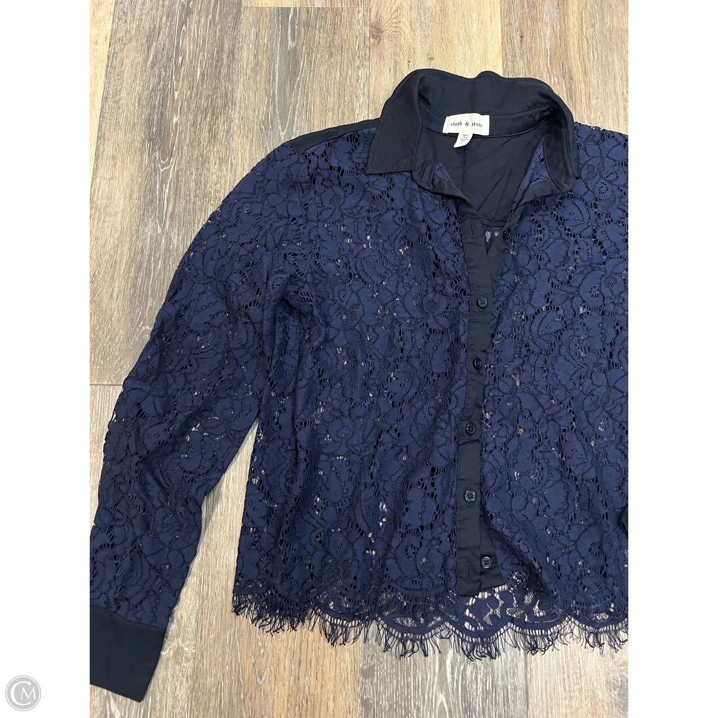 Blouse Long Sleeve By Cloth & Stone In Navy, Size: S