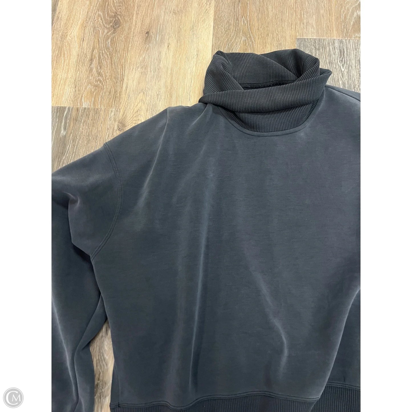Athletic Sweatshirt Collar By Lululemon In Grey, Size: 6