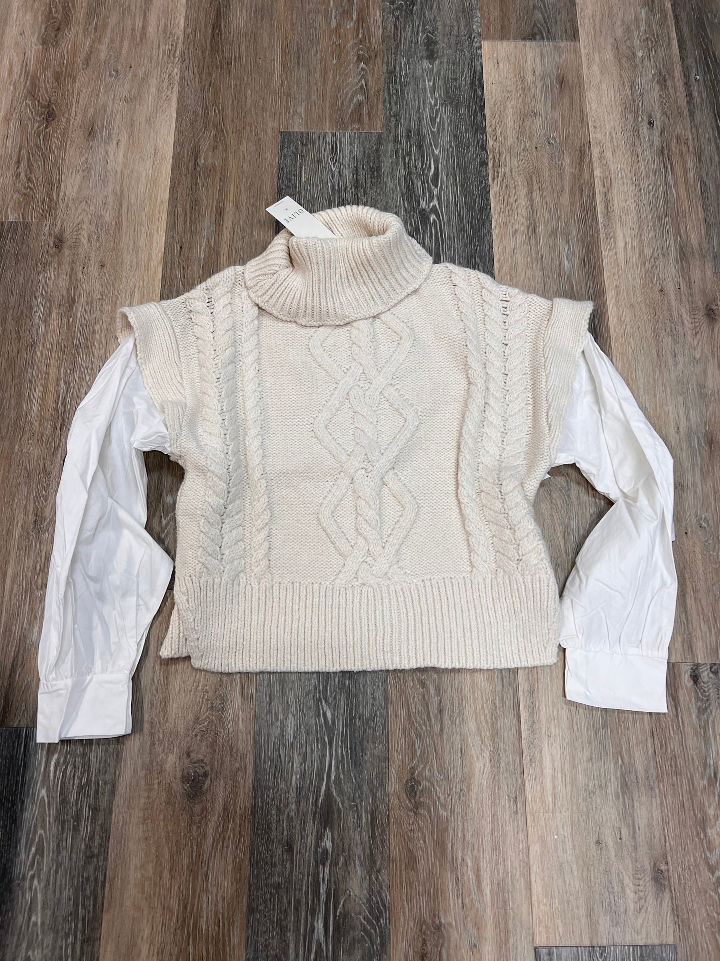 Sweater By Love Tree In Ivory, Size: L