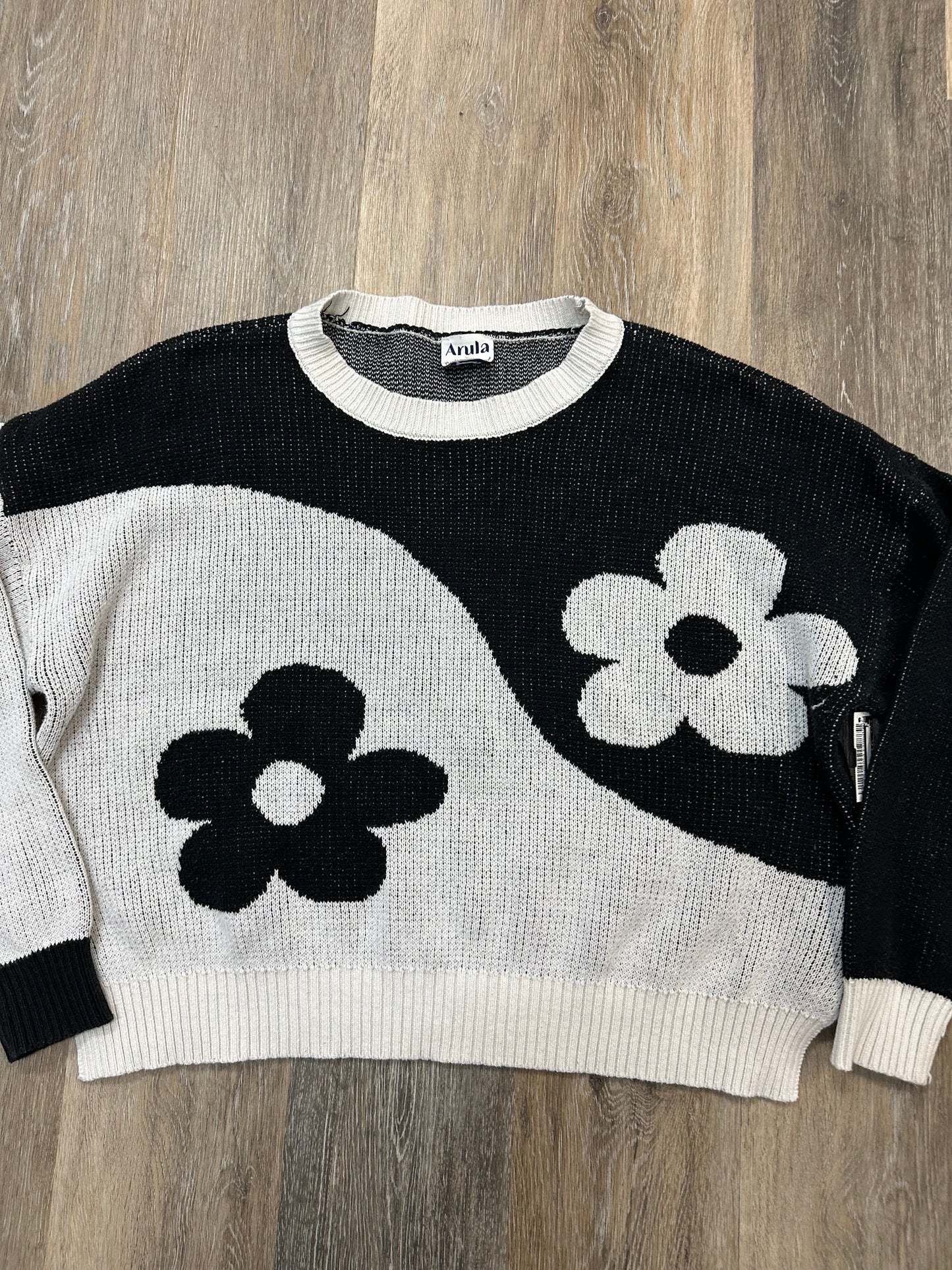 Sweater By Arula In Black & White, Size: Xl