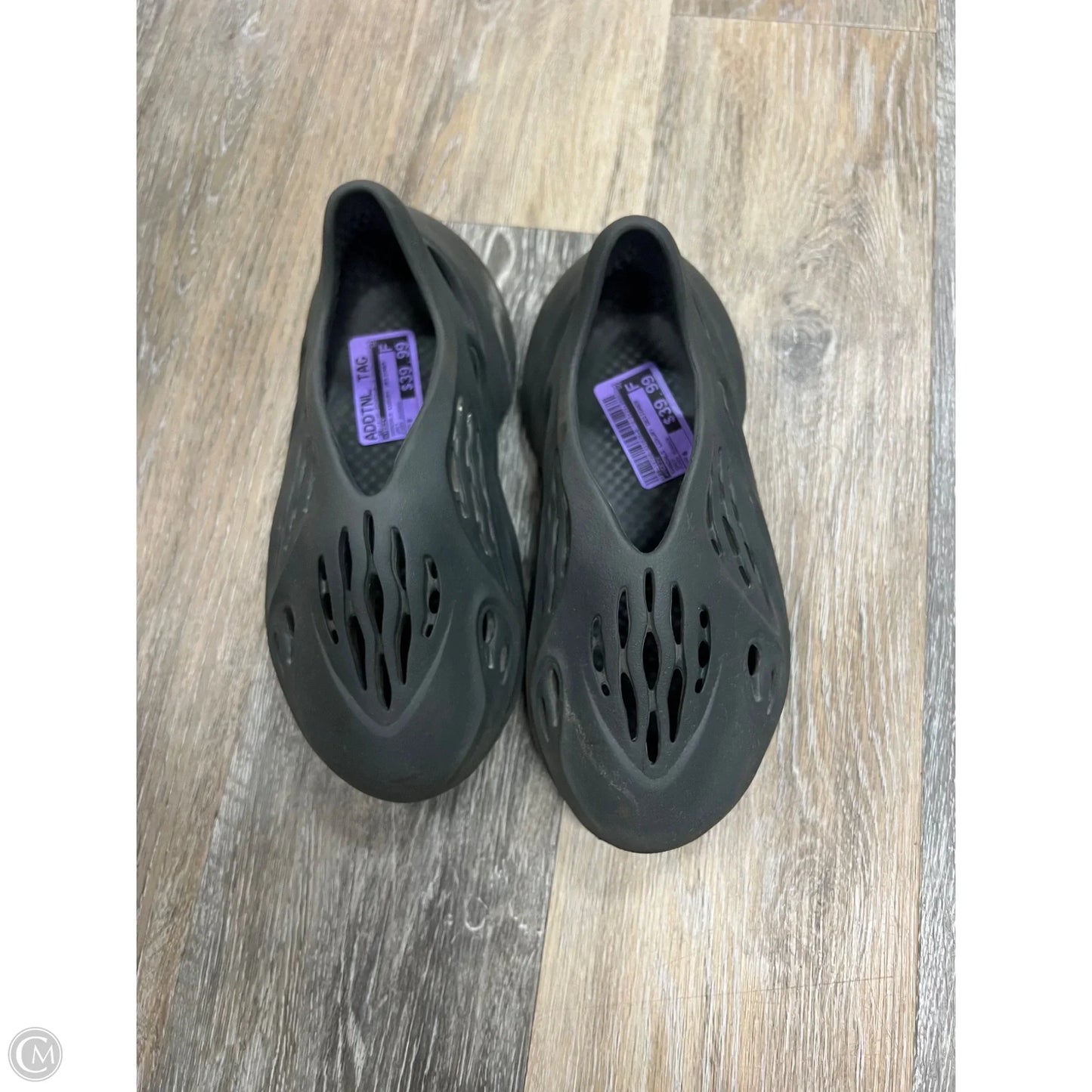 Sandals Luxury Designer By Yeezy In Grey, Size: 6