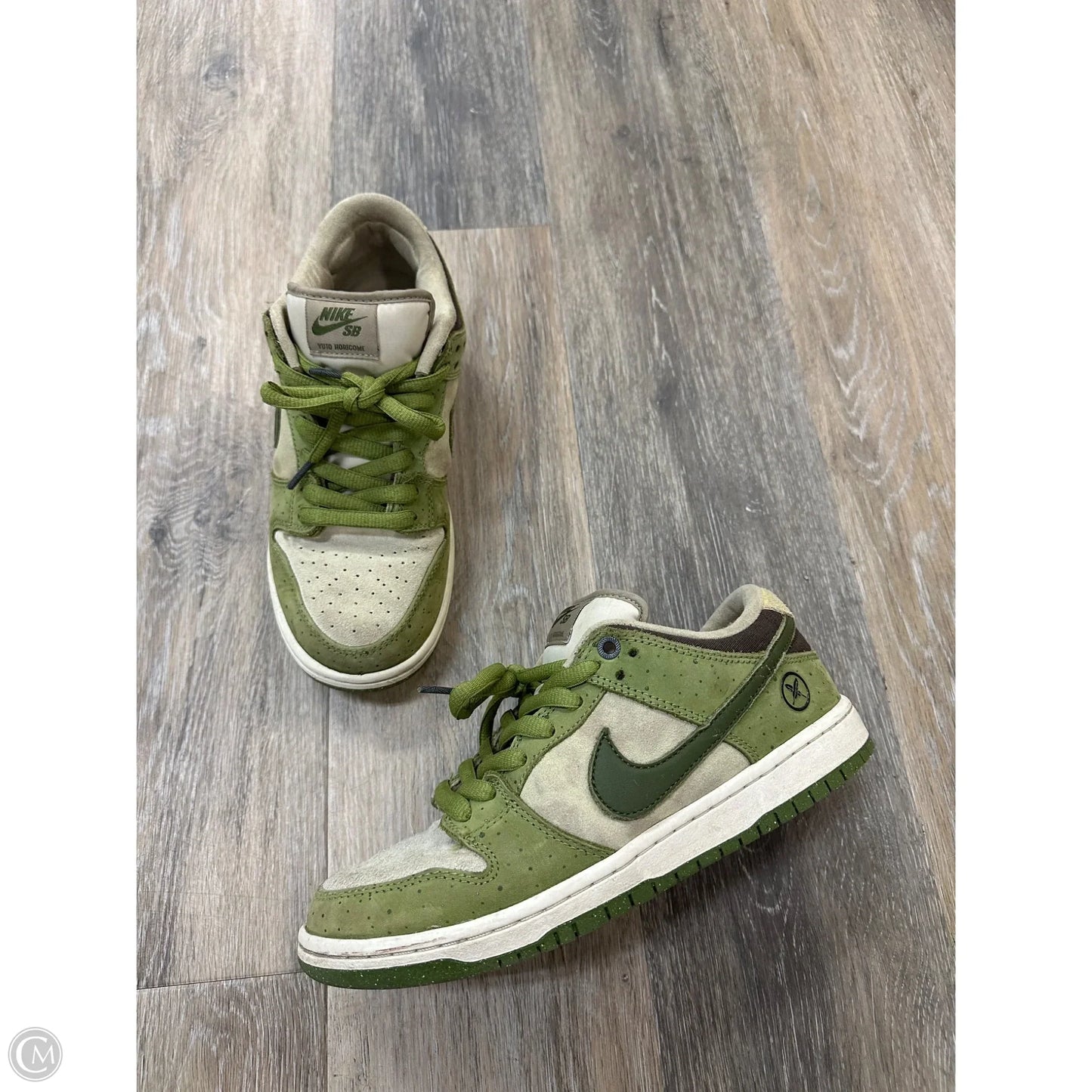Shoes Sneakers By Nike In Green, Size: 8