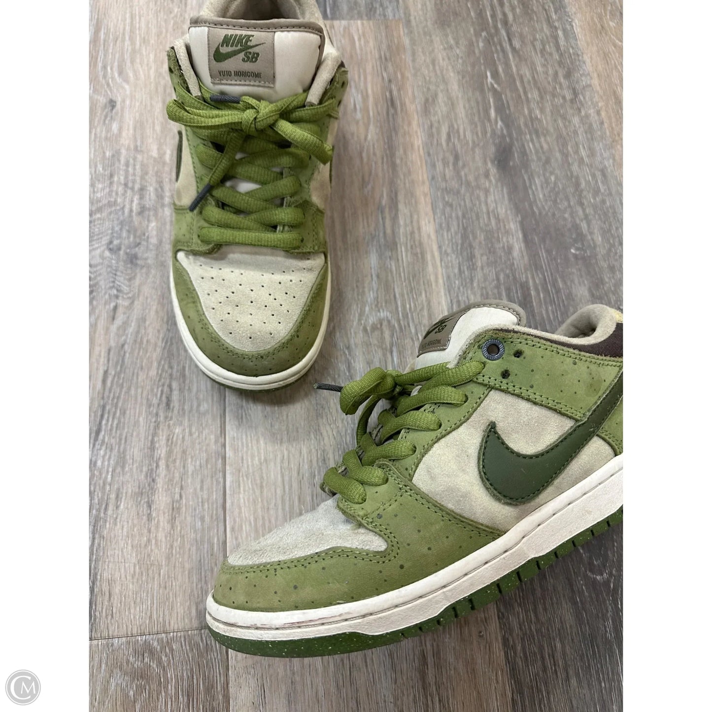 Shoes Sneakers By Nike In Green, Size: 8
