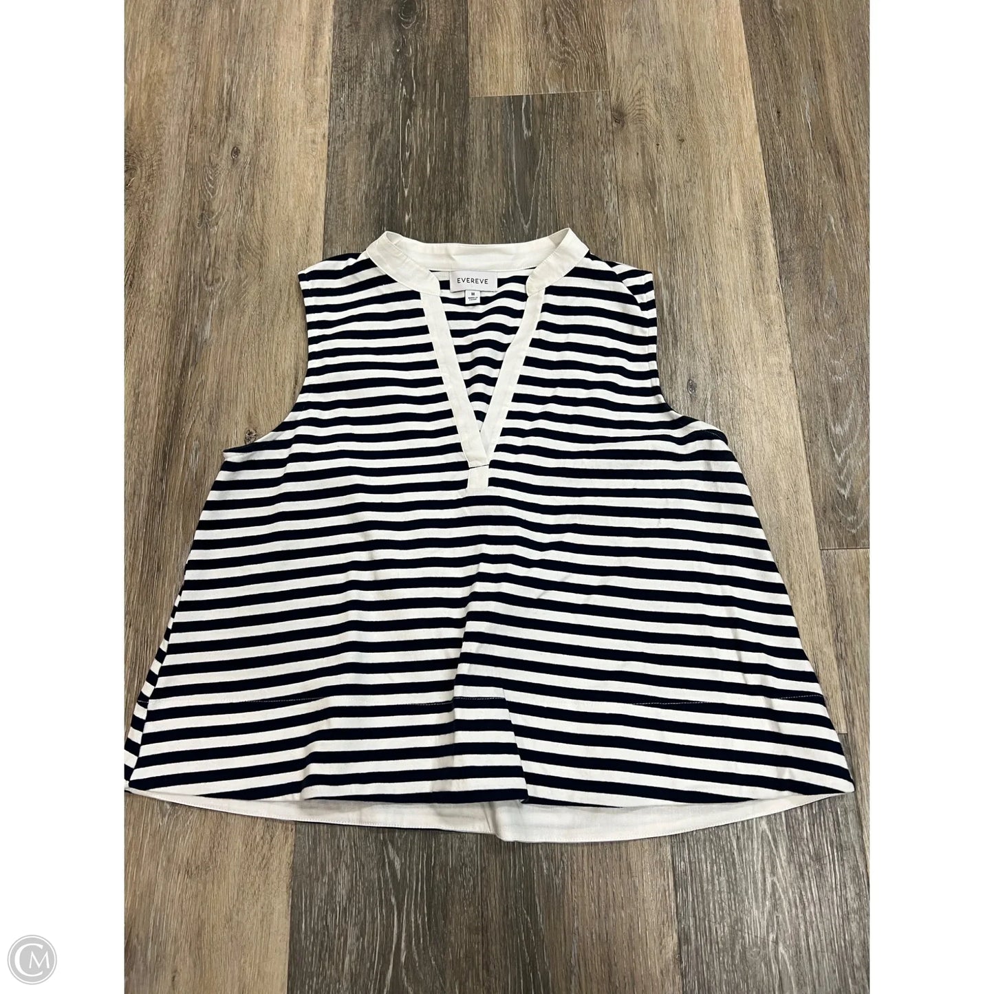 Top Sleeveless By Evereve In Striped Pattern, Size: M
