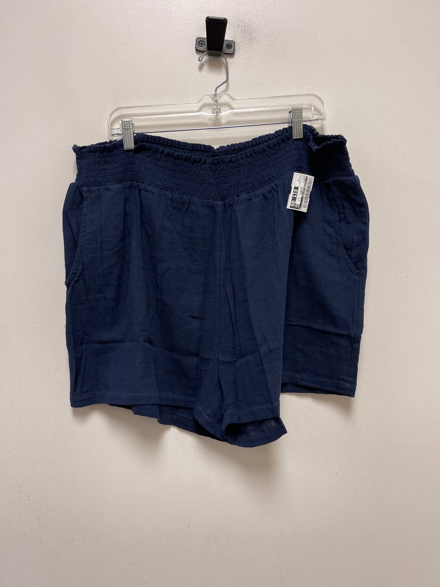 Navy Shorts Clothes Mentor, Size 18