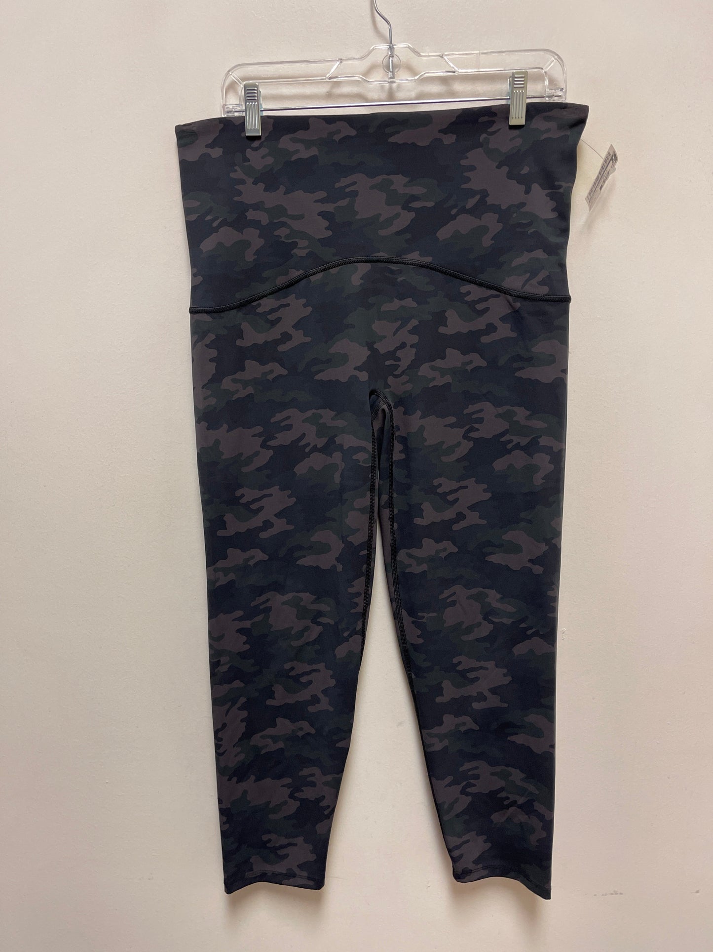 Athletic Leggings By Spanx In Camouflage Print, Size: 1x