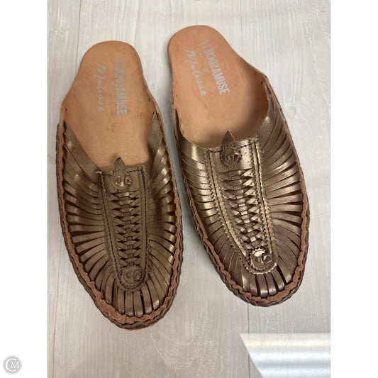 Shoes Flats By Matisse In Bronze, Size: 9