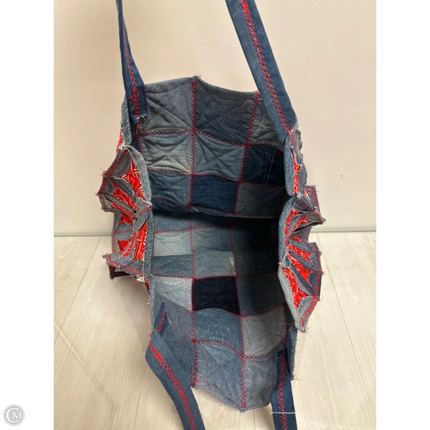 Tote By Clothes Mentor, Size: Large