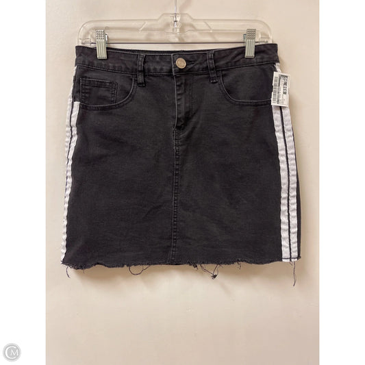 Skirt Mini & Short By Clothes Mentor In Black, Size: 12