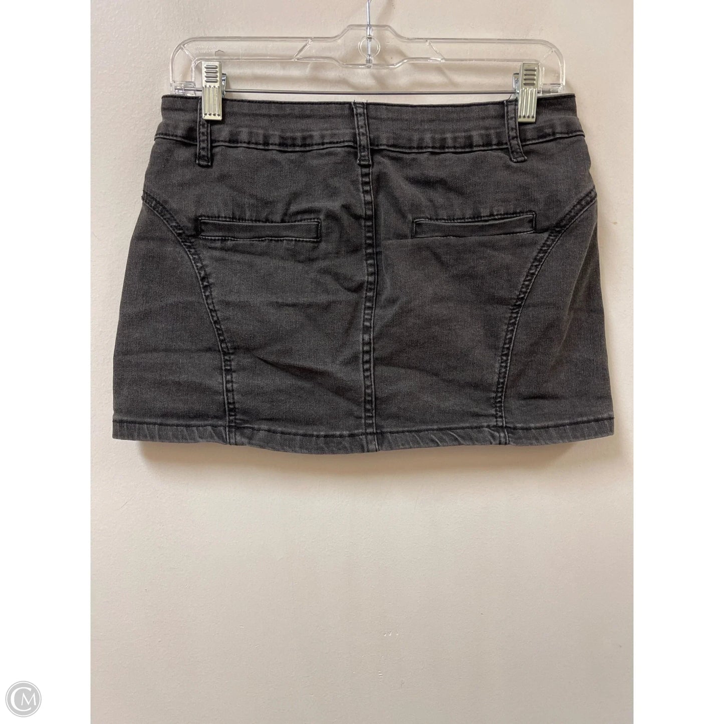 Skirt Mini & Short By Clothes Mentor In Black, Size: 6