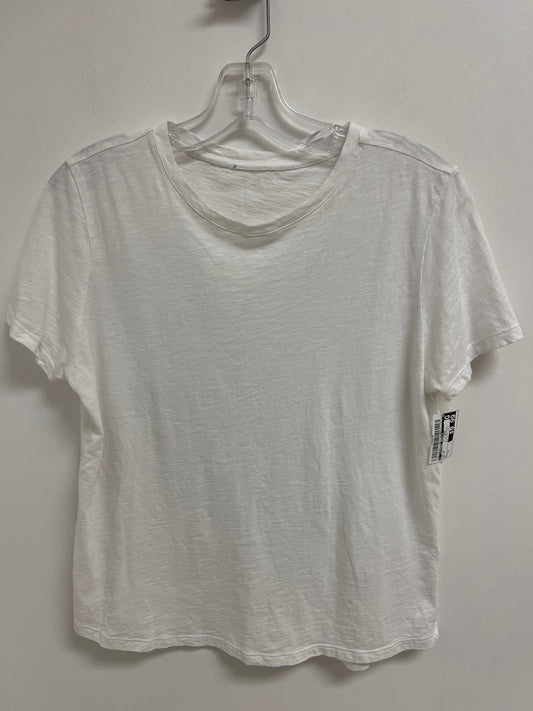 White Top Short Sleeve Clothes Mentor, Size M