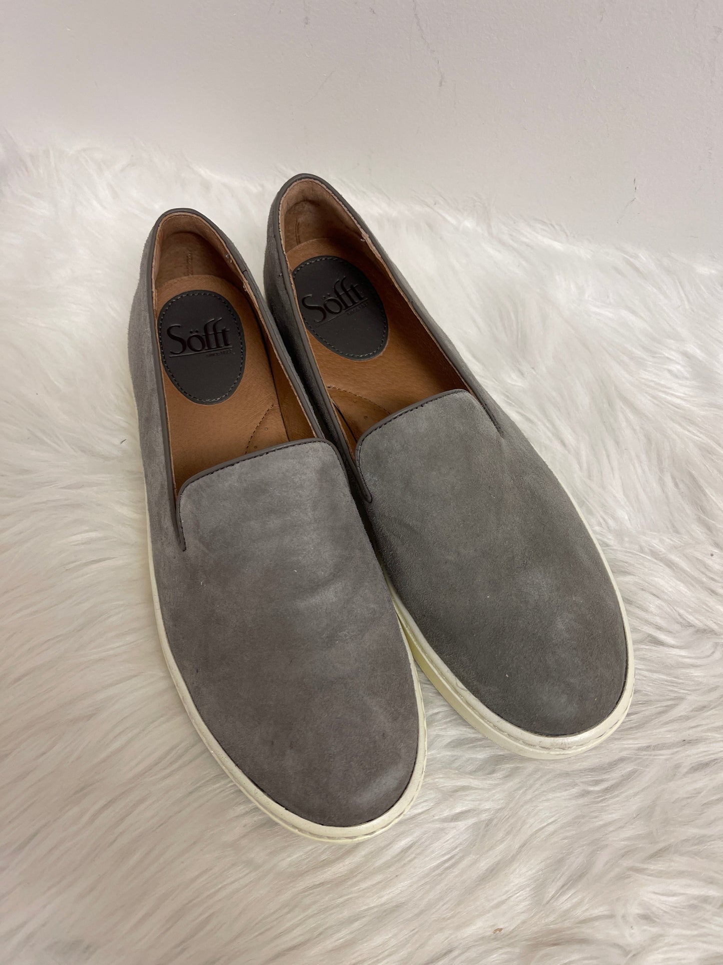 Grey Shoes Flats Sofft, Size 8.5