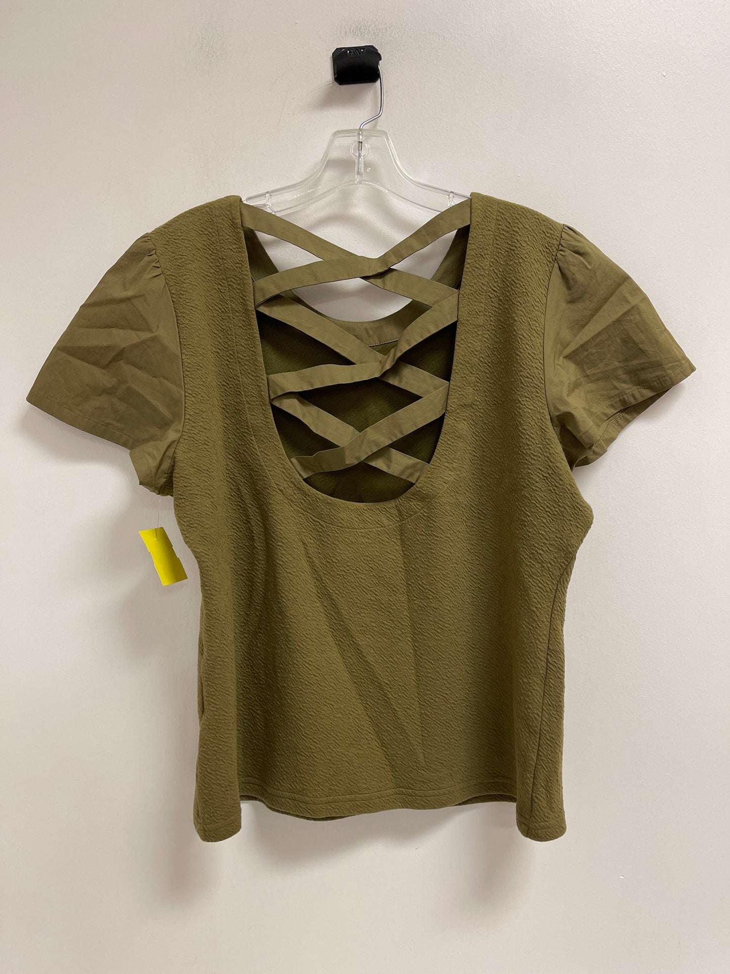 Top Short Sleeve By Anthropologie In Green, Size: Xl