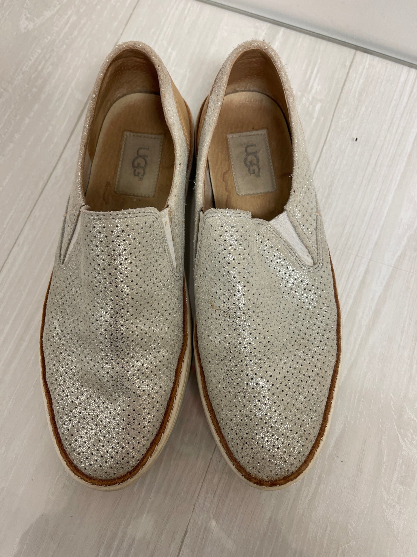 Shoes Flats By Ugg In Gold, Size: 6.5