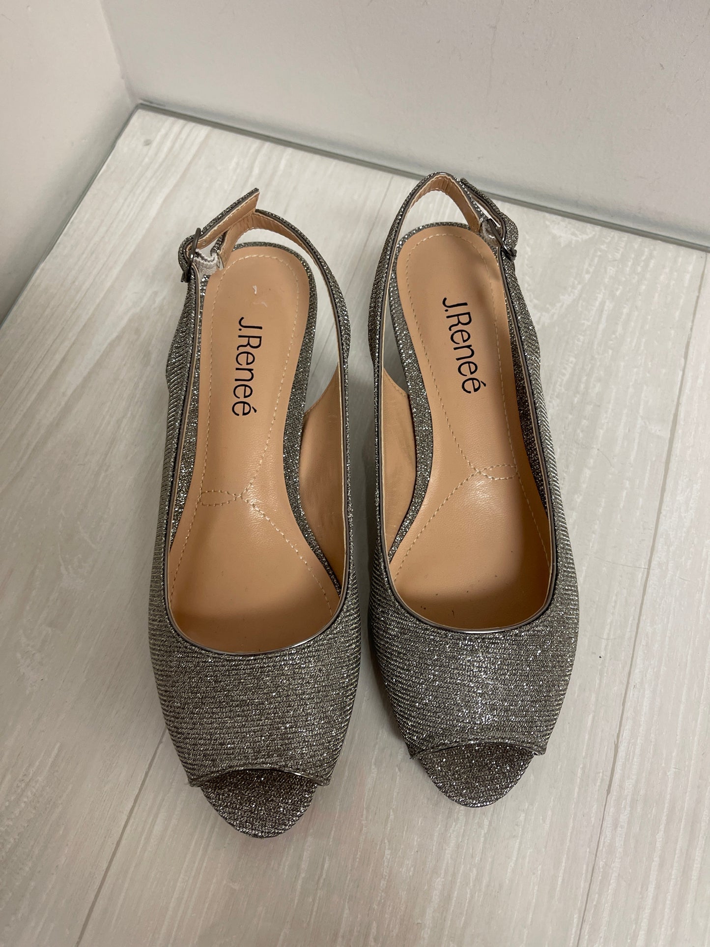 Shoes Heels Kitten By J Renee In Silver, Size: 7