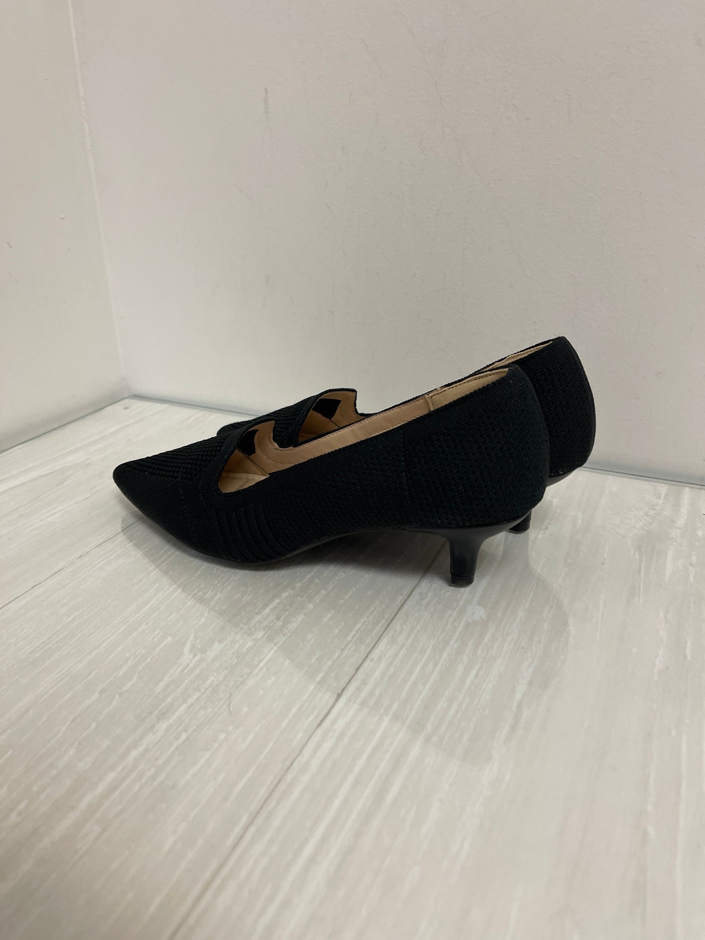 Shoes Heels Kitten By Adrienne Vittadini In Black, Size: 6.5