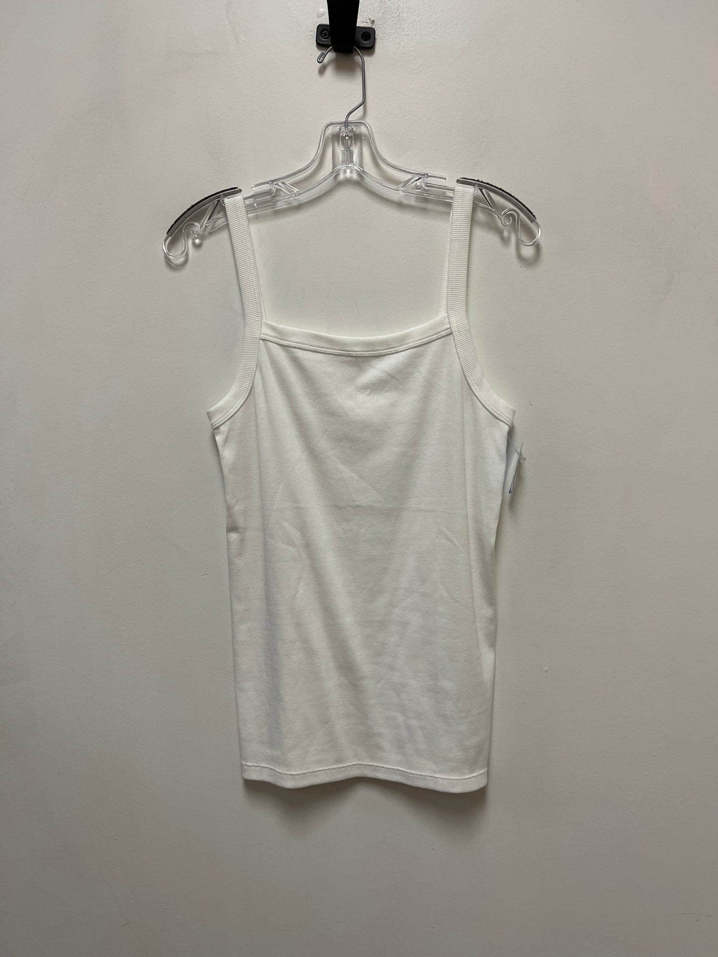 Top Sleeveless By Old Navy In White, Size: L