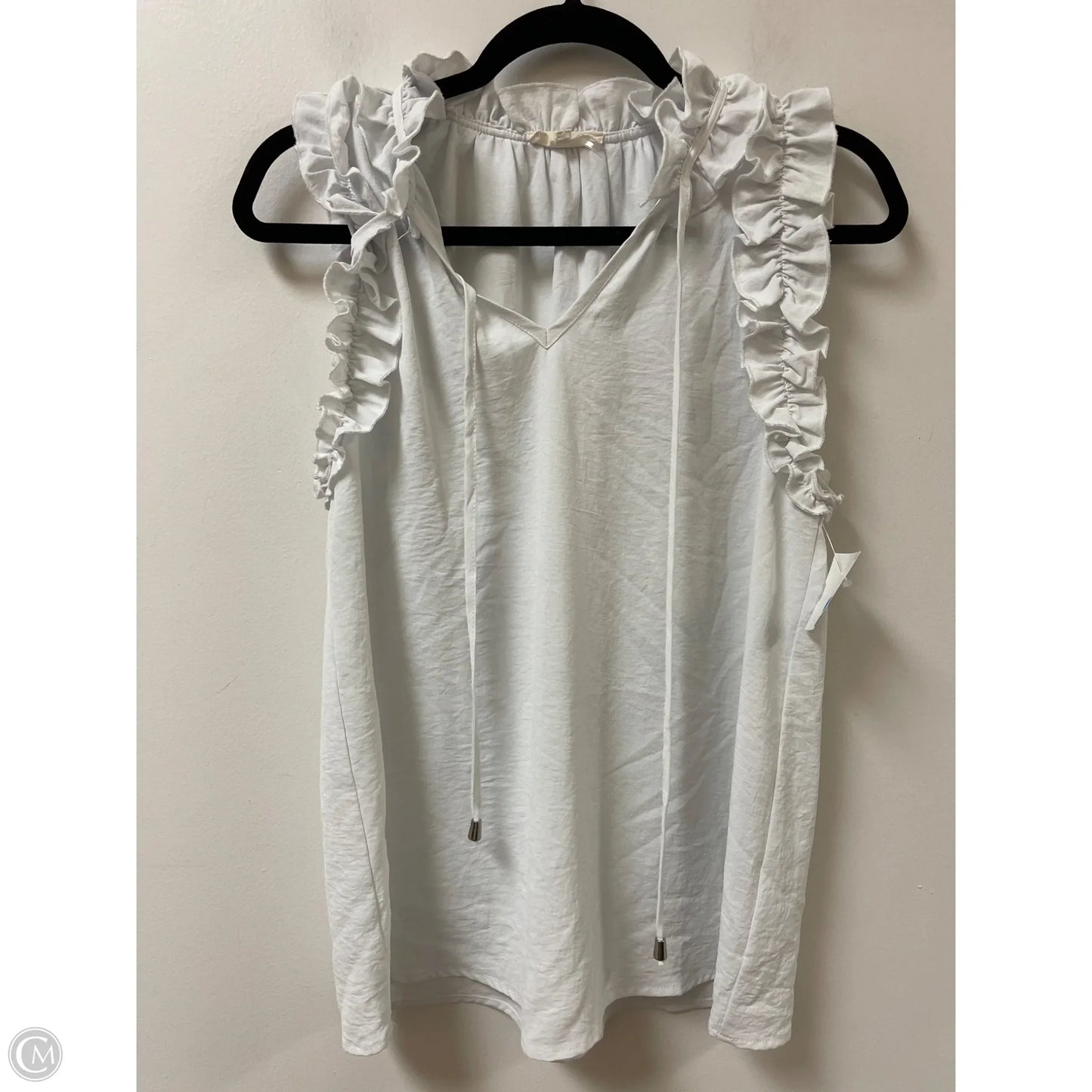 Top Sleeveless By Entro In White, Size: M