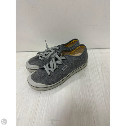Shoes Sneakers By Keen In Grey, Size: 9