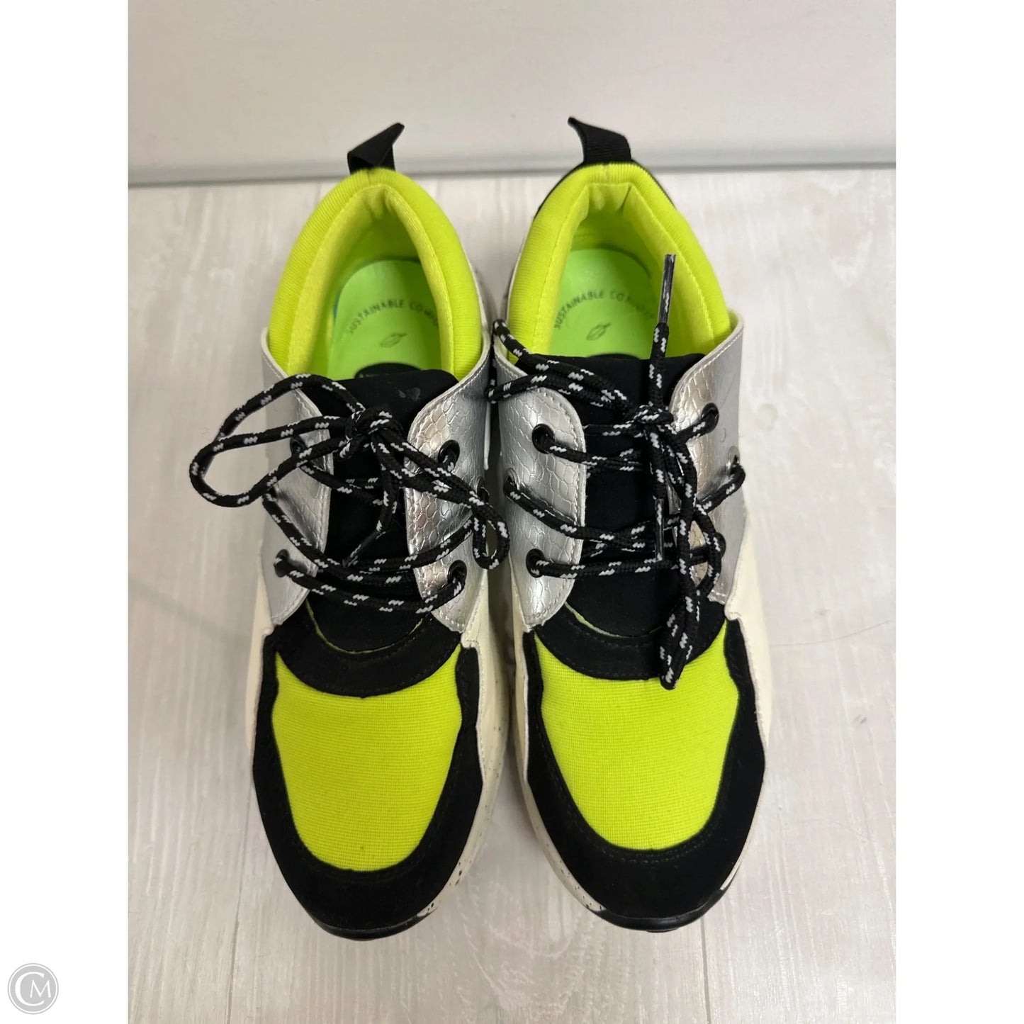 Shoes Sneakers By Spring Step In Green, Size: 8