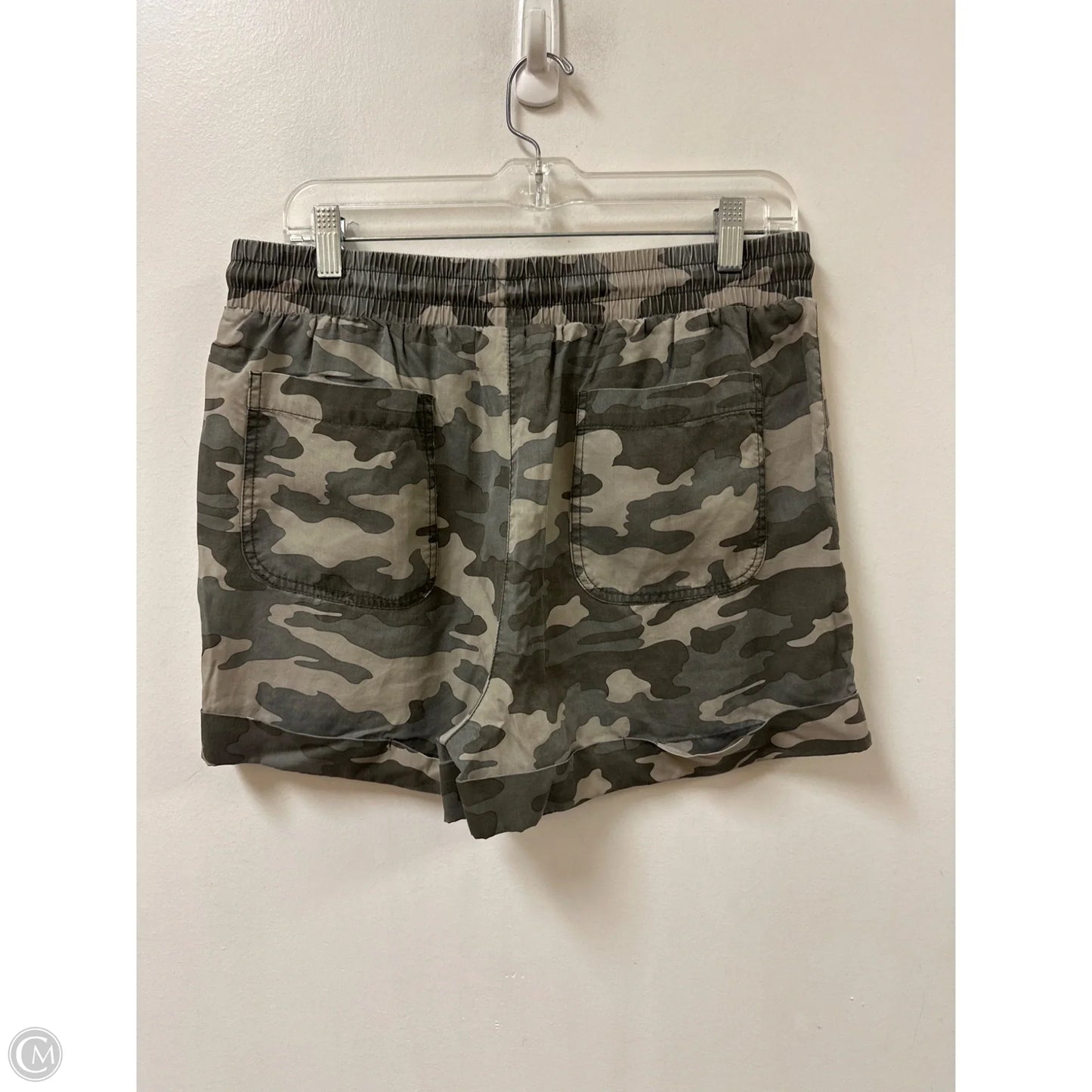 Shorts By Universal Thread In Camouflage Print, Size: 8