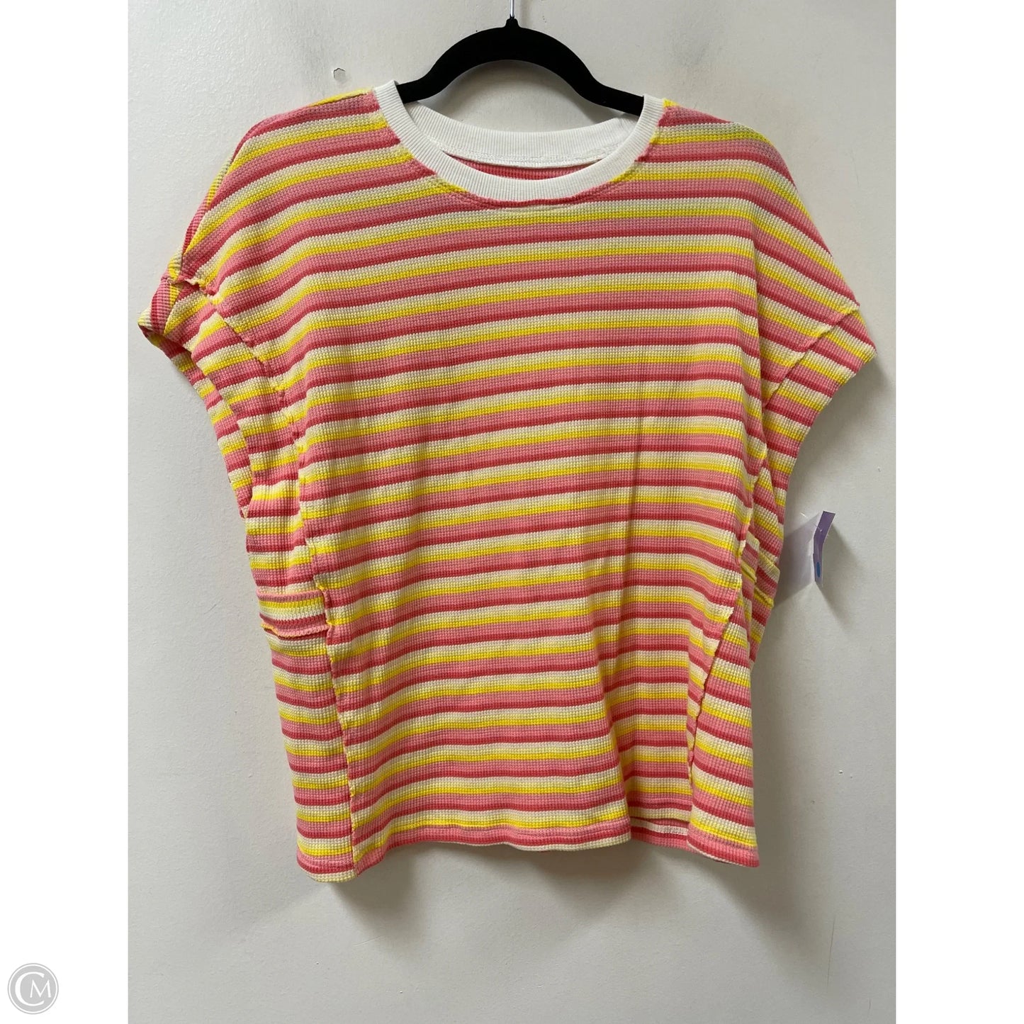 Top Short Sleeve By Clothes Mentor In Pink & Yellow, Size: L