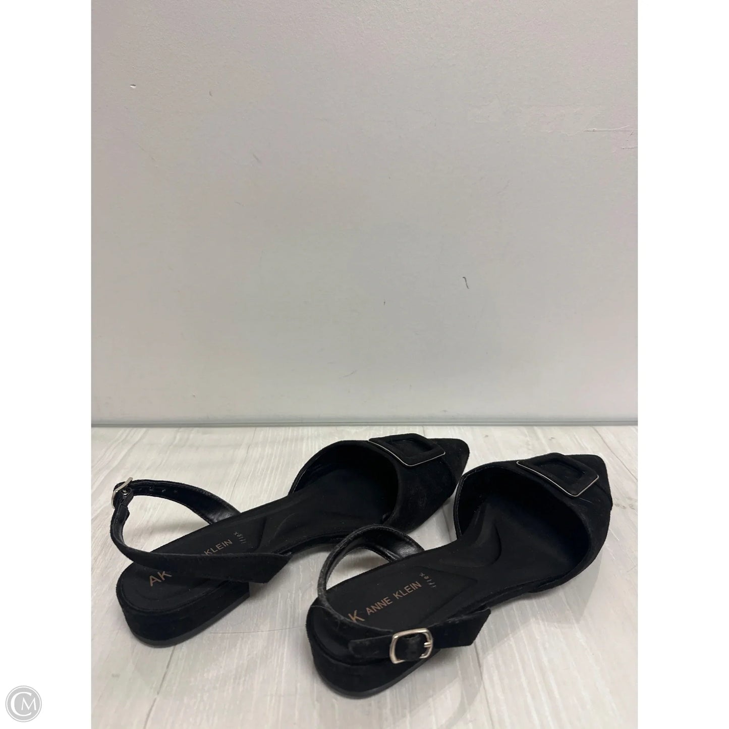 Shoes Flats By Anne Klein In Black, Size: 10