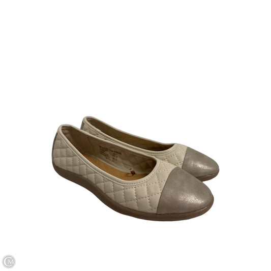 Shoes Flats By Time And Tru In Cream, Size: 7