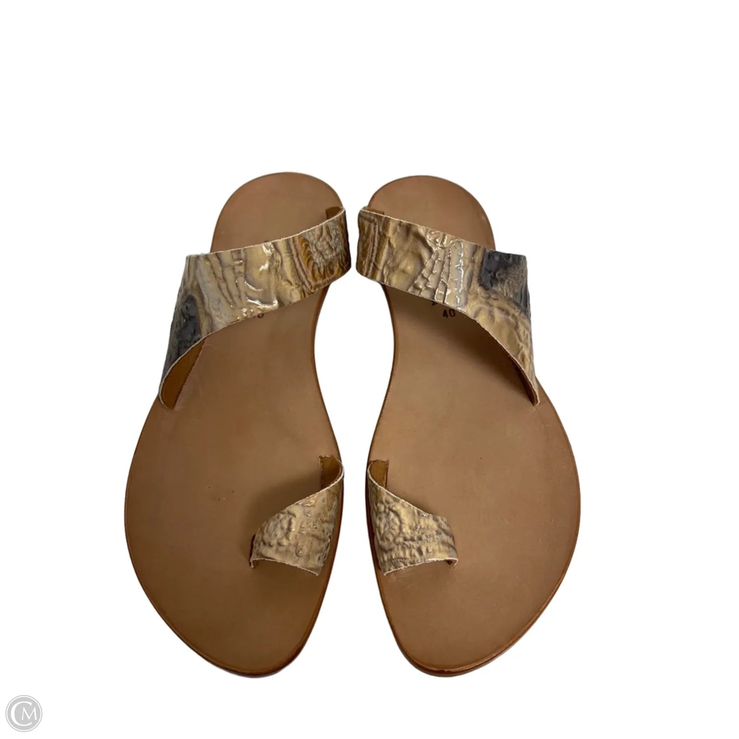 Sandals Flats By Clothes Mentor In Cream, Size: 9.5