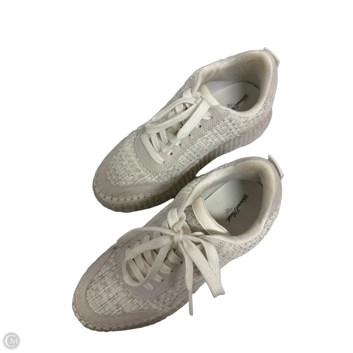 Shoes Sneakers By Universal Thread In Cream, Size: 7.5
