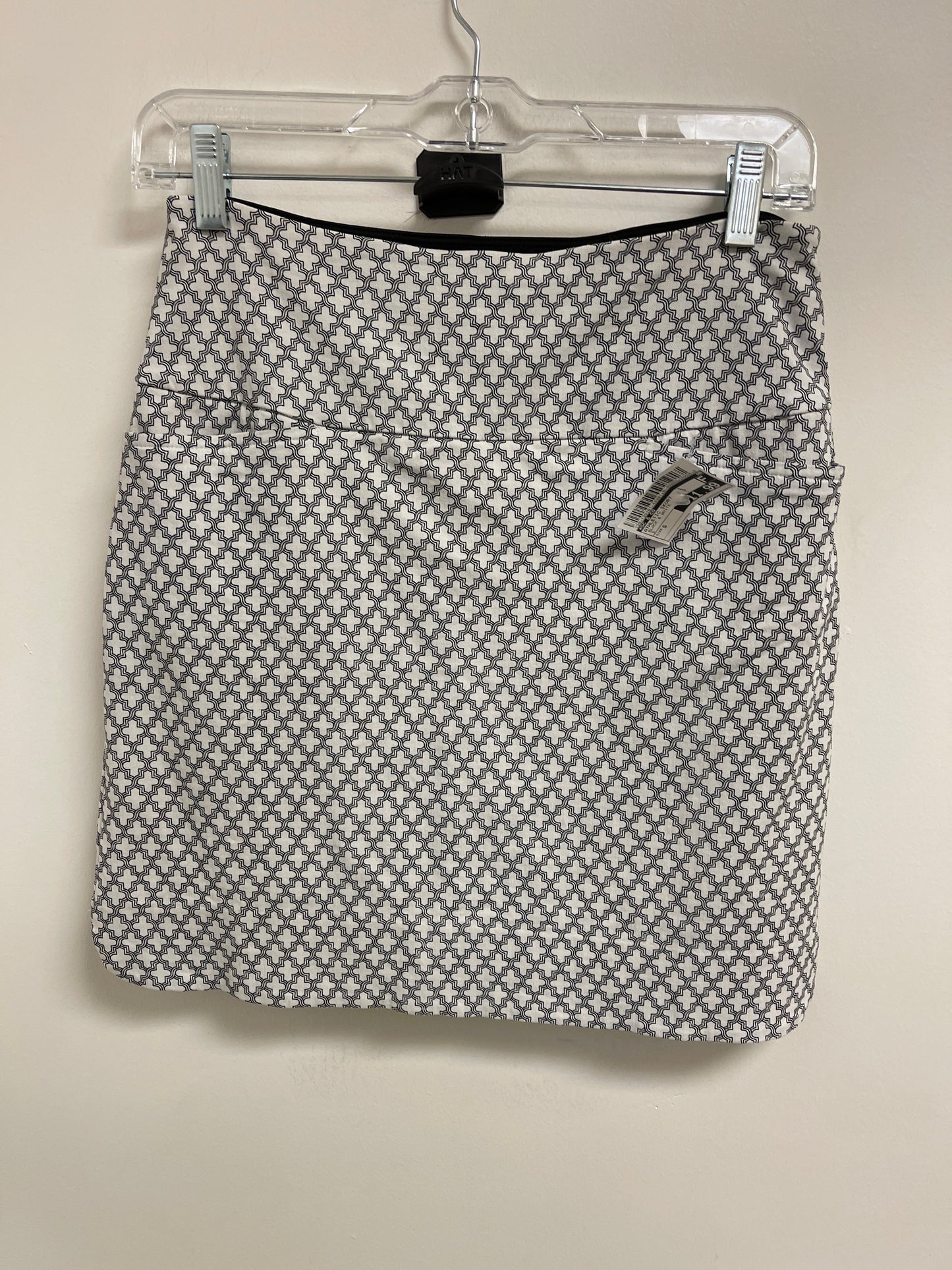 Athletic Skort By Sc & Co In Black & White, Size: S