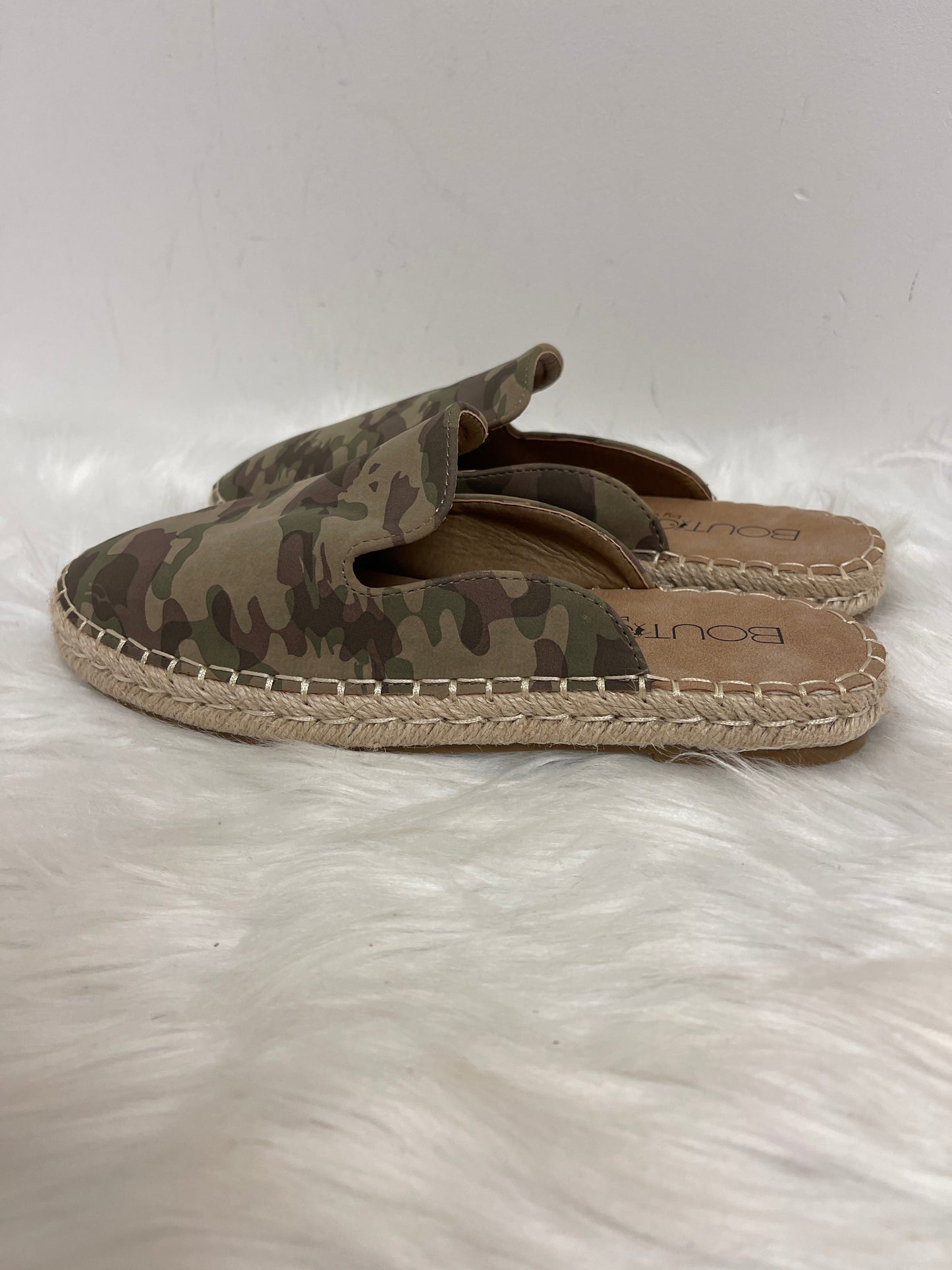 Camouflage Print Shoes Flats Corkys, Size 6