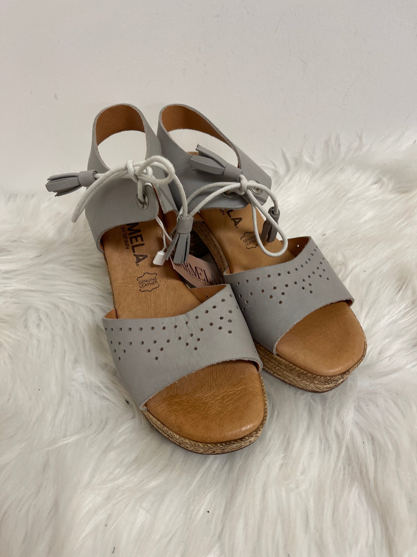 Sandals Heels Block By Clothes Mentor In Grey, Size: 7.5