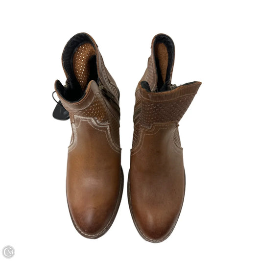 Boots Western By Cmc In Brown, Size: 7.5
