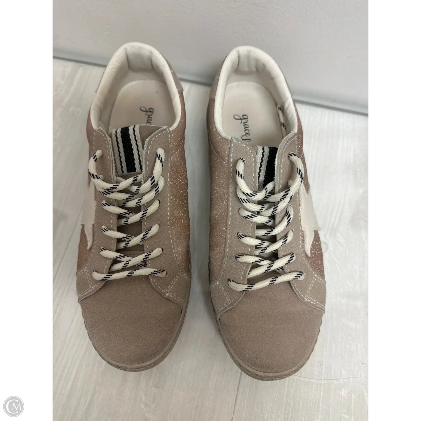 Shoes Sneakers By Grace & Lace In Cream, Size: 6.5
