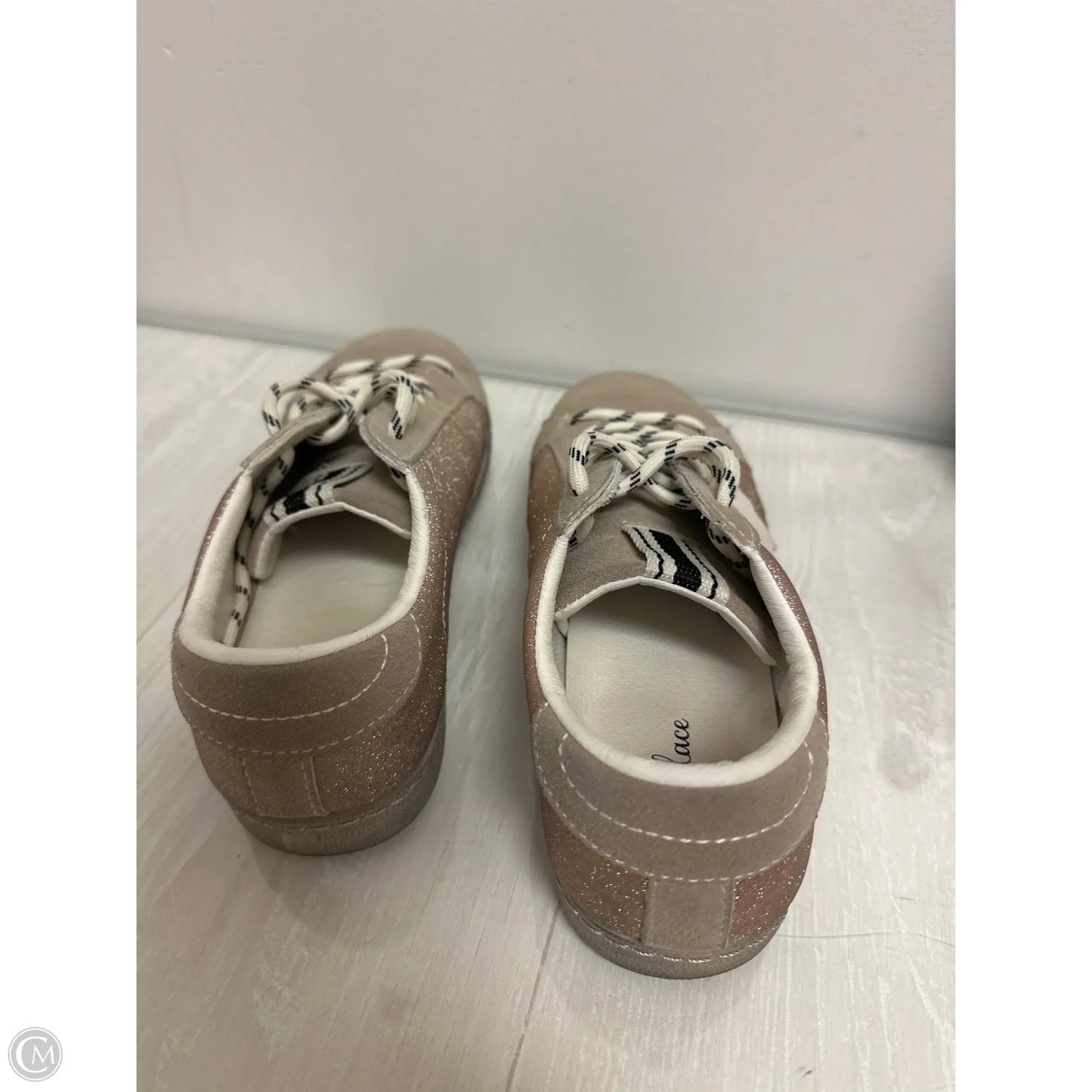 Shoes Sneakers By Grace & Lace In Cream, Size: 6.5