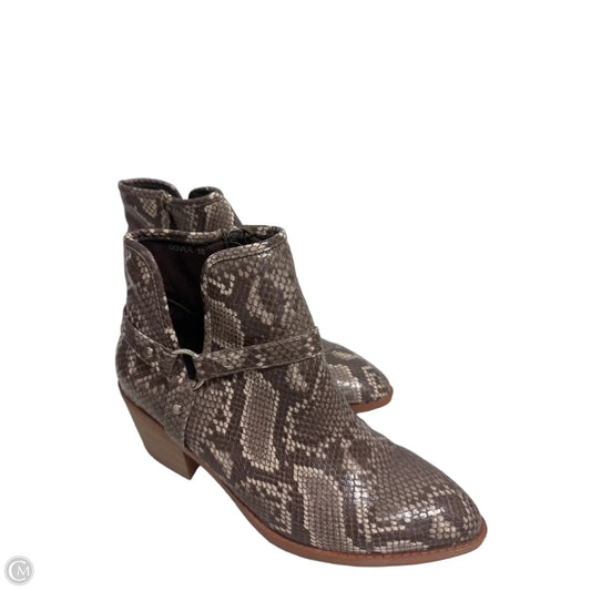 Boots Ankle Heels By Clothes Mentor In Snakeskin Print, Size: 10