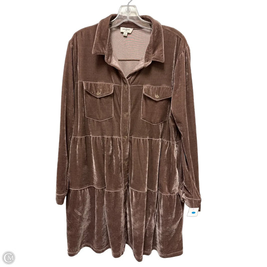 Dress Casual Short By Umgee In Taupe, Size: L