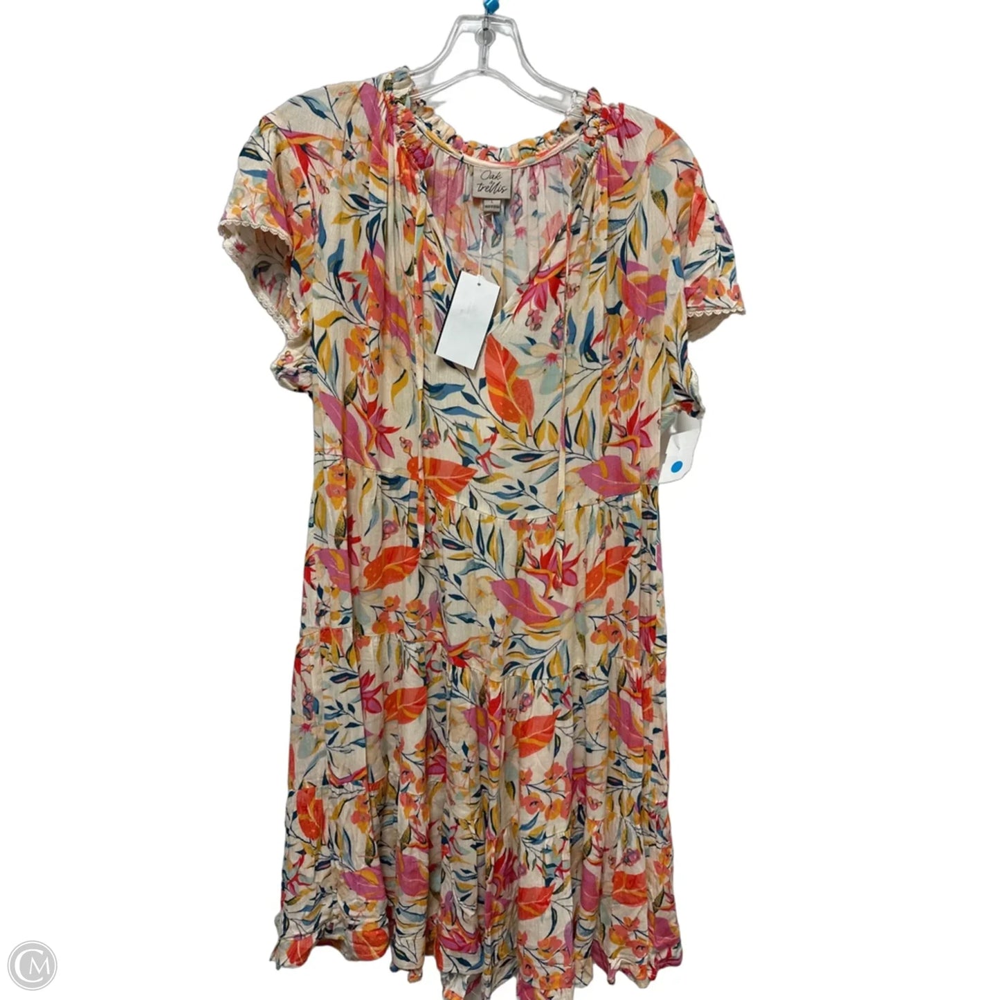Dress Casual Short By Clothes Mentor In Cream, Size: L