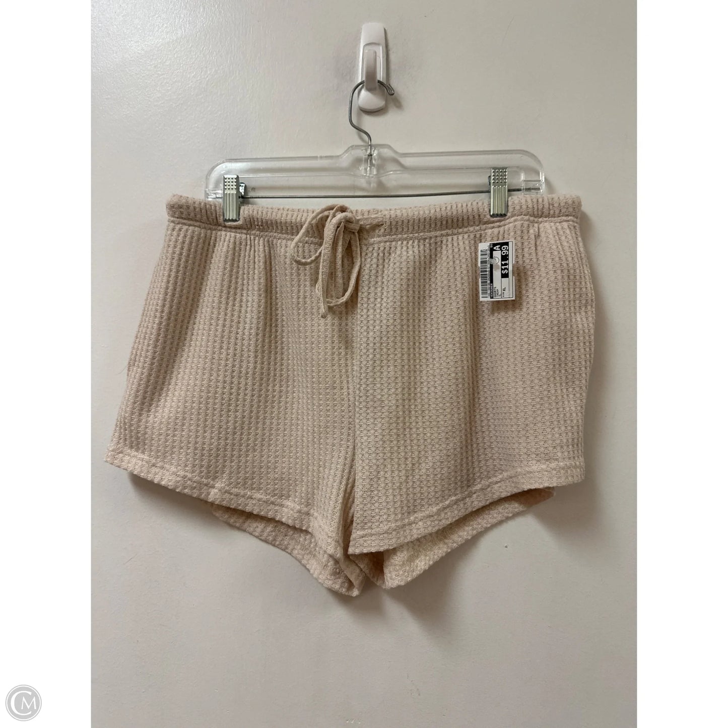 Shorts By Ekouaer In Cream, Size: Xl