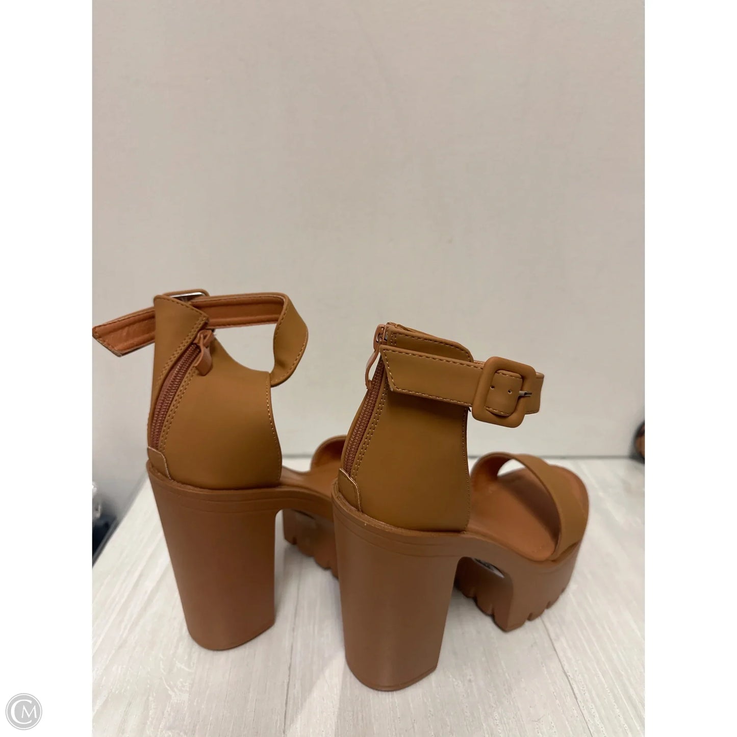 Shoes Heels Platform By Clothes Mentor In Tan, Size: 9