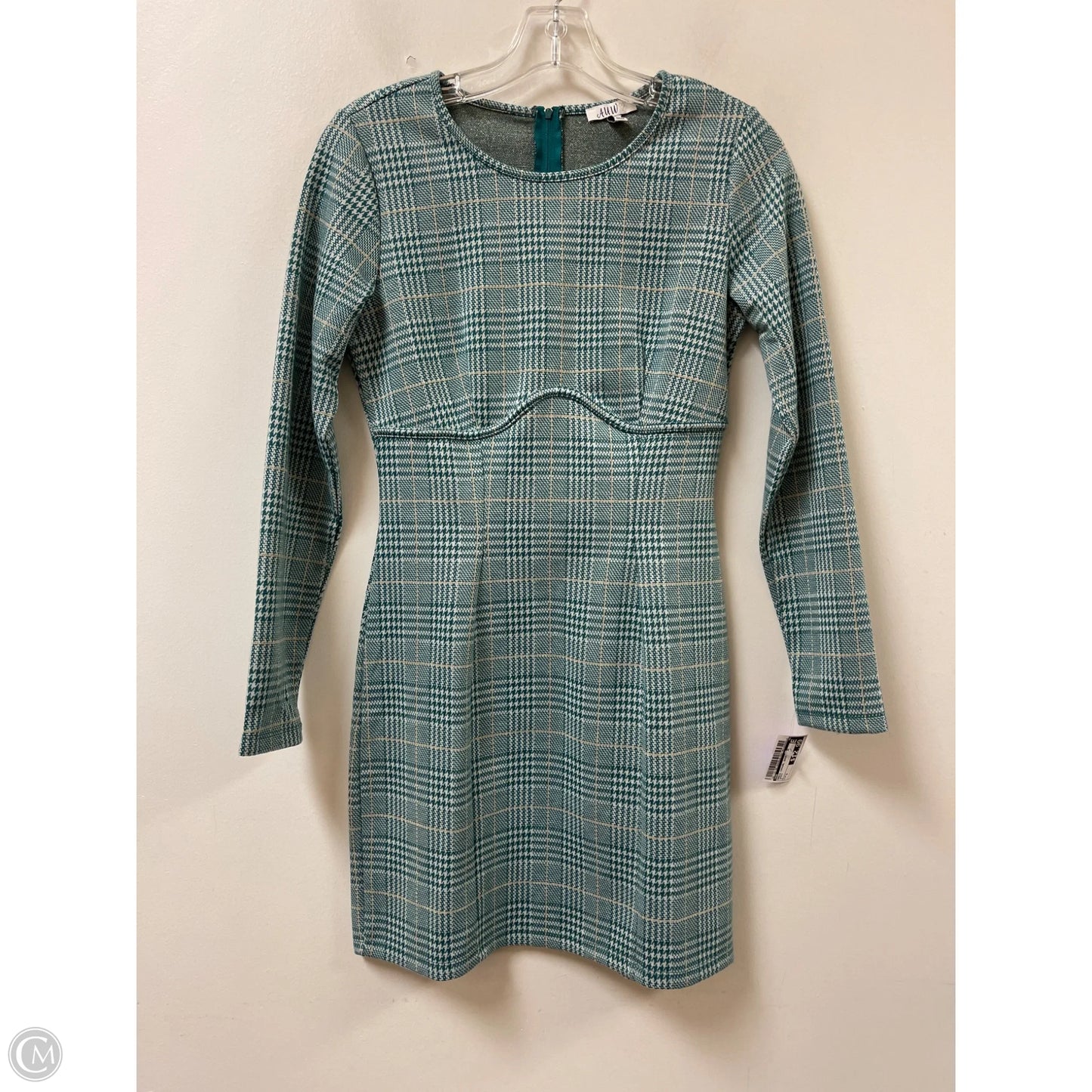 Dress Casual Short By Auw In Green, Size: S